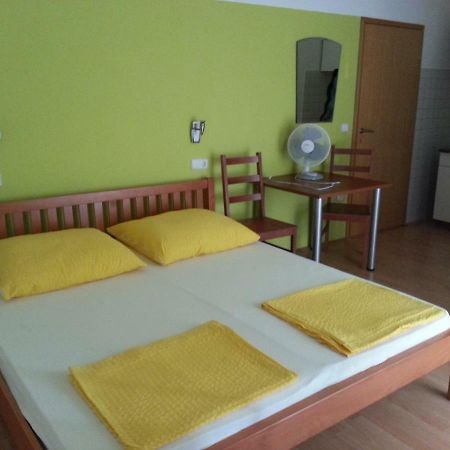 Villa Dora Biograd Na Moru Buitenkant foto