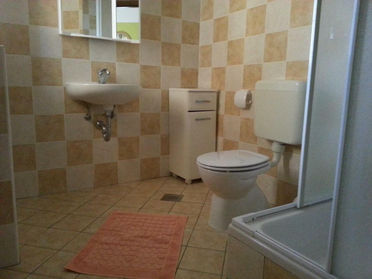 Villa Dora Biograd Na Moru Buitenkant foto